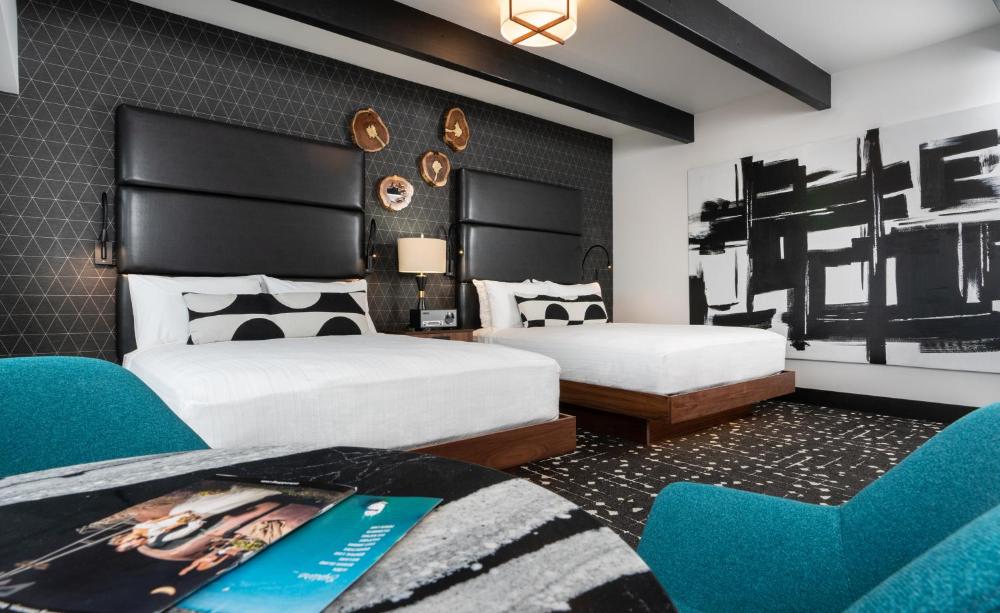 Standard Queen Room with Two Queen Beds interior