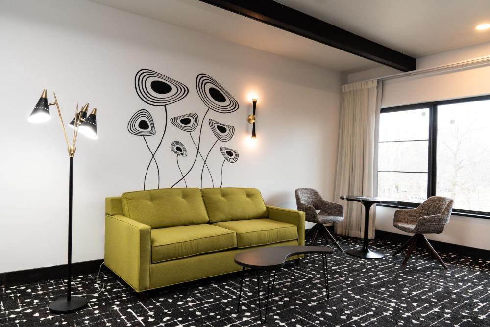 King Suite interior